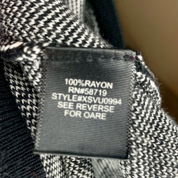 NWT Snow Leopard Print Hannah Sweater - Picture 5 of 5